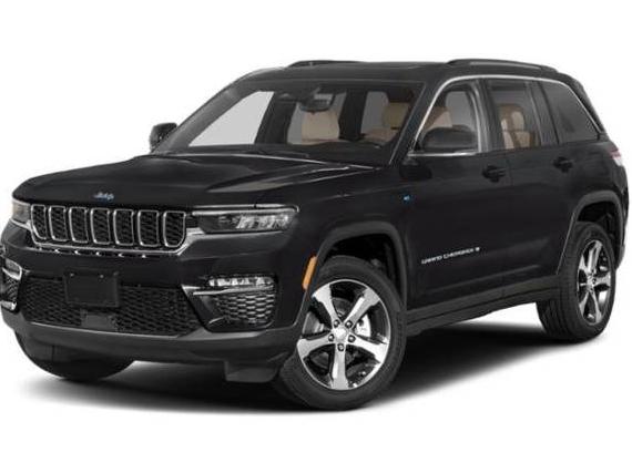 JEEP GRAND CHEROKEE 2023 1C4RJYB6XPC624000 image